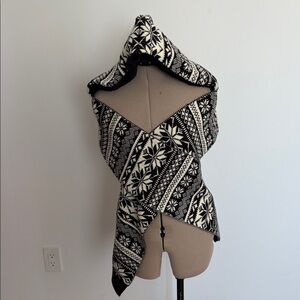 Womens Hooded Scarf Onesize Black White Fair Isle Holiday Winter Christmas Snow